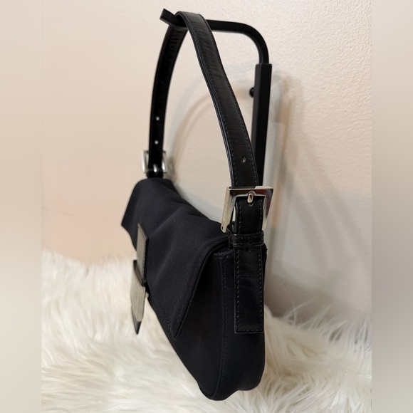 Vintage 00's Fendi Black Neoprene Baguette
Bag with Silver Accent. - Picture 4 of 16